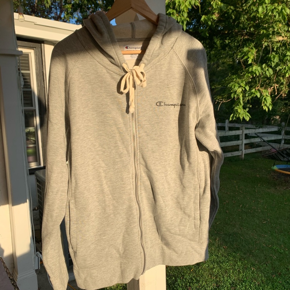 Men’s Large Champion zip up